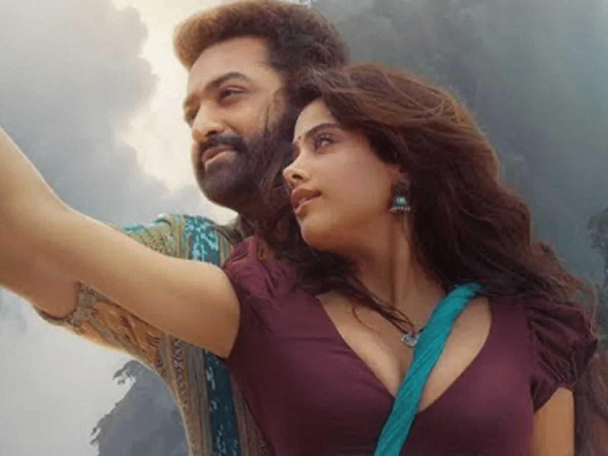 Devara Part Twitter Review Jr Ntr And Janhvi Kapoor Starrer