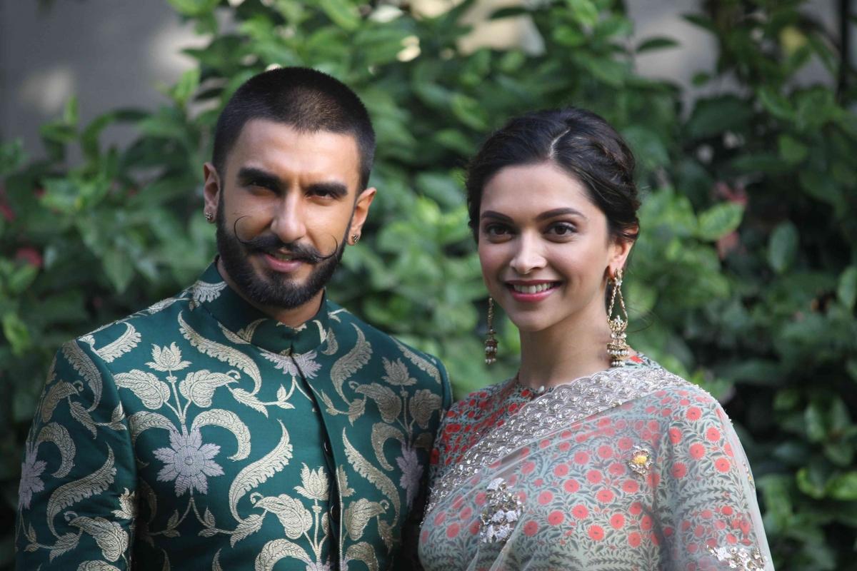 2 Years Of #DeepVeer: Deepika Padukone And Ranveer Singh's Most Stylish  Couple Fashion Looks