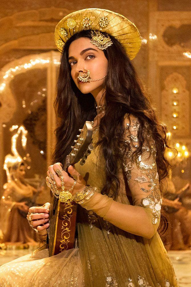 Deepika Padukone S Enlightening Way Of Prepping For Padmavati Masala