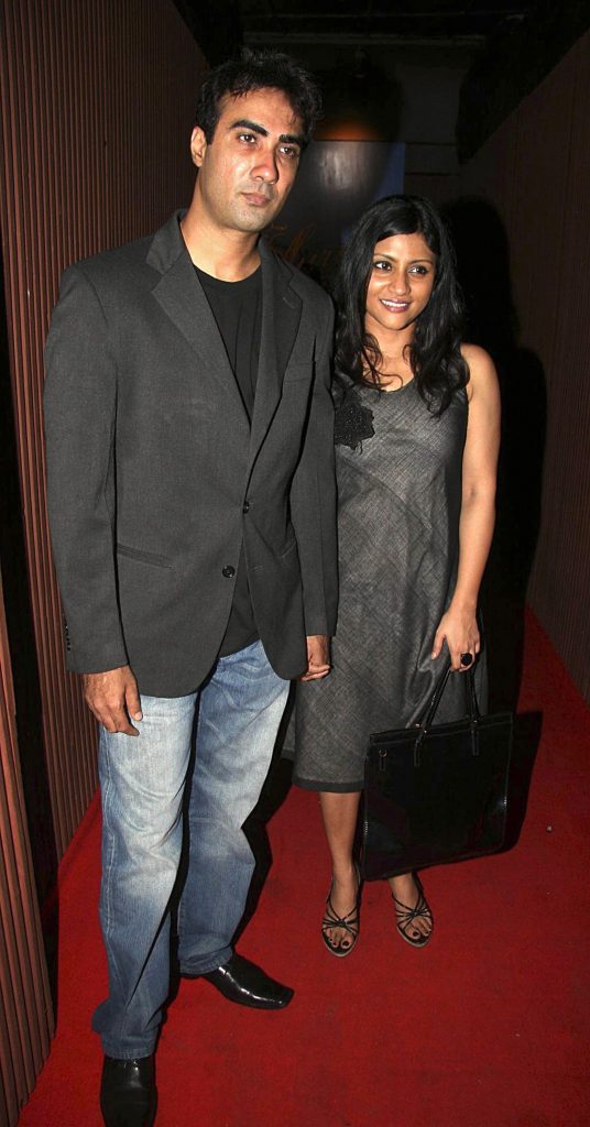 Ex-Couple Ranvir Shorey and Konkona Sen Sharma SPOTTED Dancing - Masala