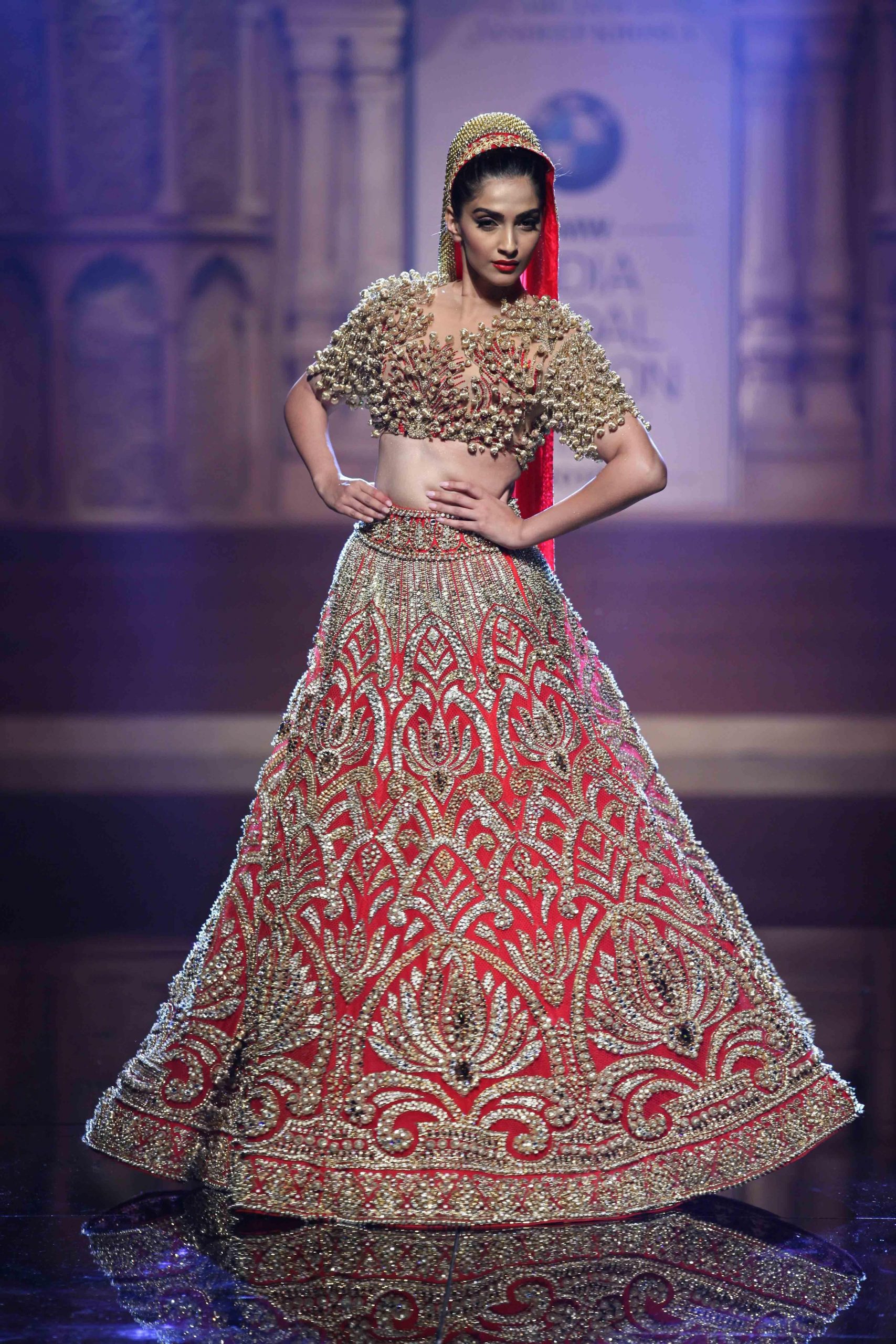 Sonam Kapoor Wedding Pics You Can't Afford To Miss | by Tashiara Best  Fashion Blogger India | Medium
