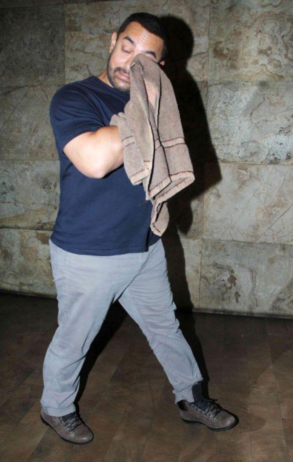 Aamir Khan Cries After Watching Bajrangi Bhaijaan - Masala