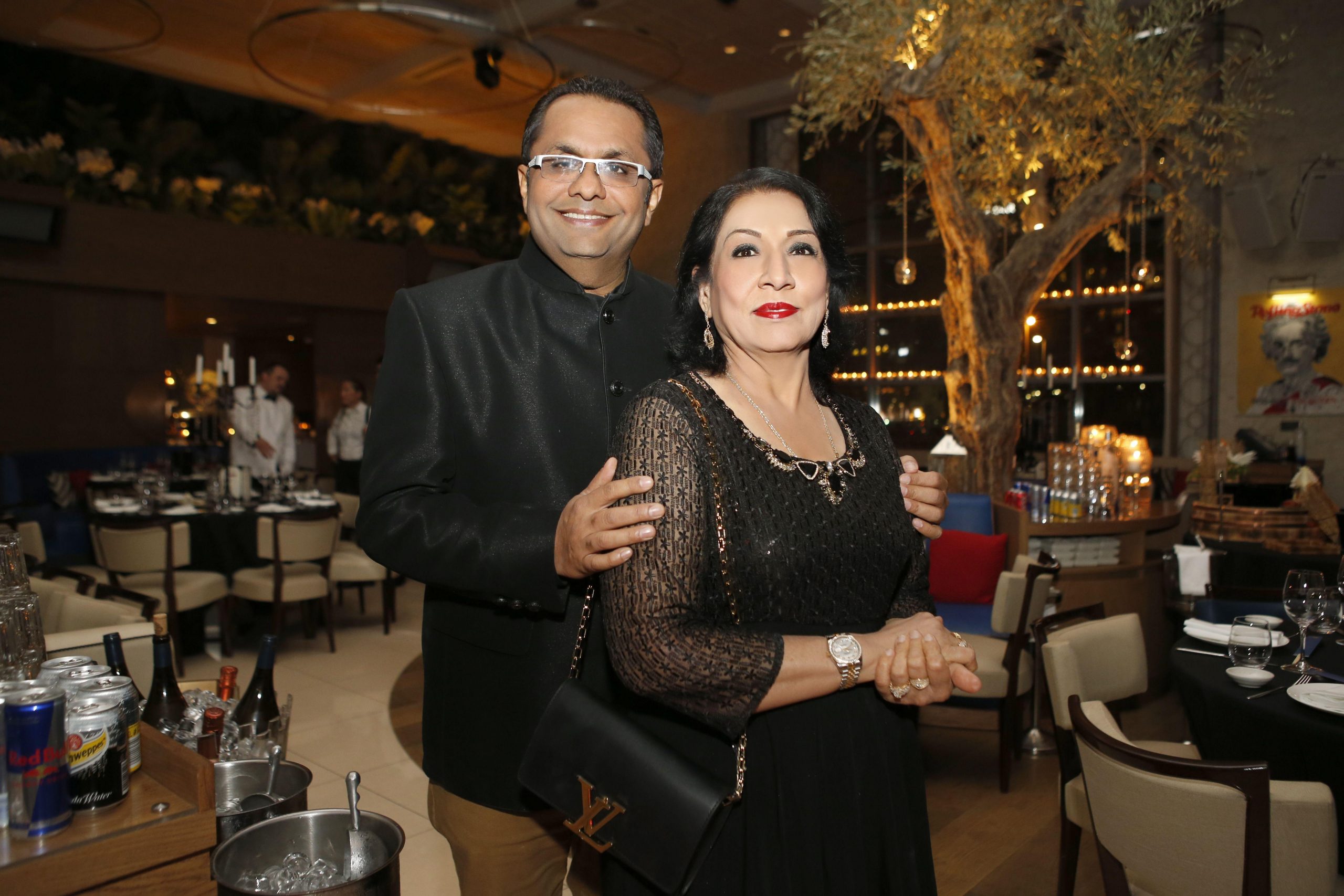 Suresh Nanda's Birthday And Celebrations For Billionaire Mansion ...