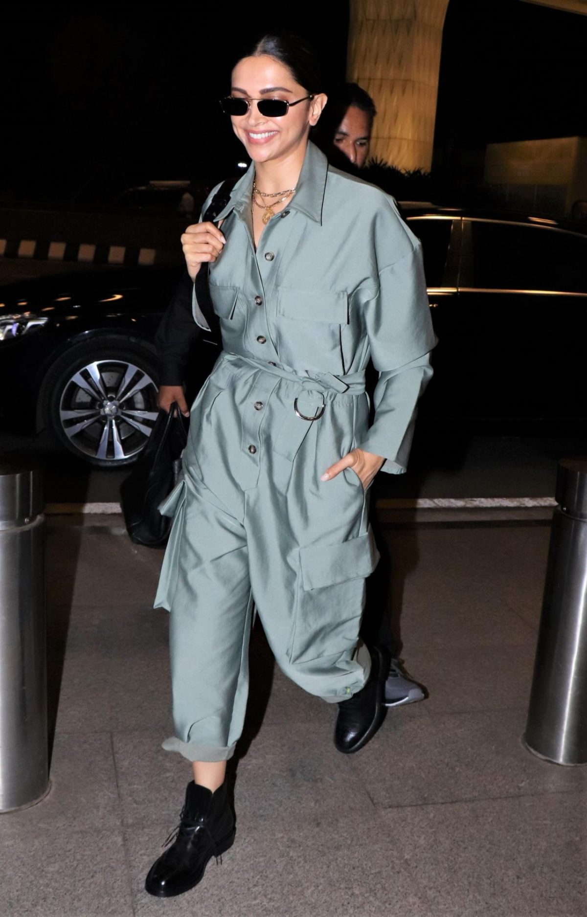 Deepika Padukone is Taking Our Blues Away in Latest Airport Look - Masala