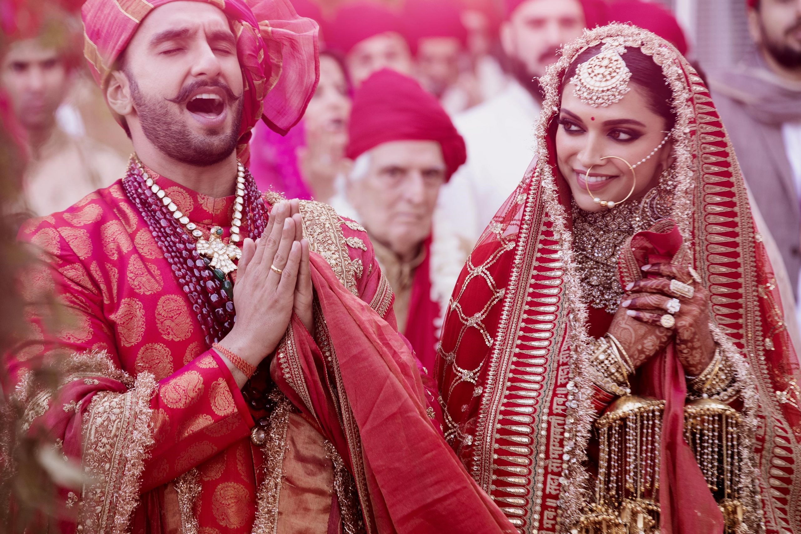 DeepVeer Wedding: Pictures of Ranveer Singh flaunting Deepika's