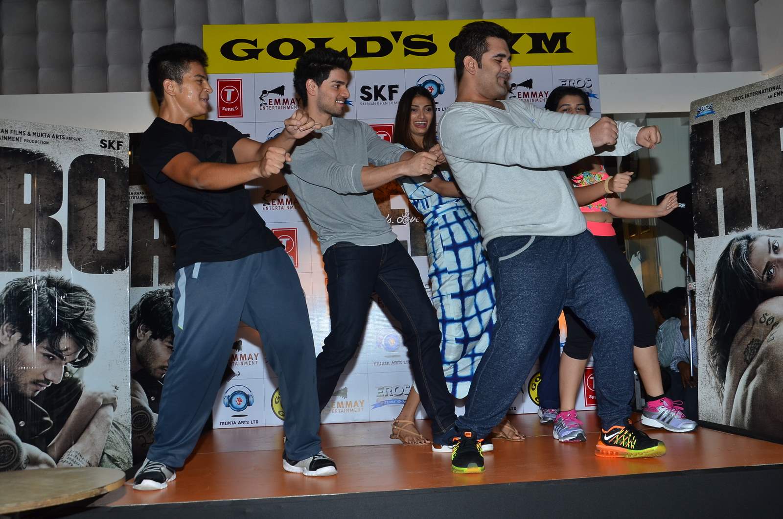 Sooraj Pancholi & Athiya Shetty Get Cosy At Gold's Gym - Masala.com