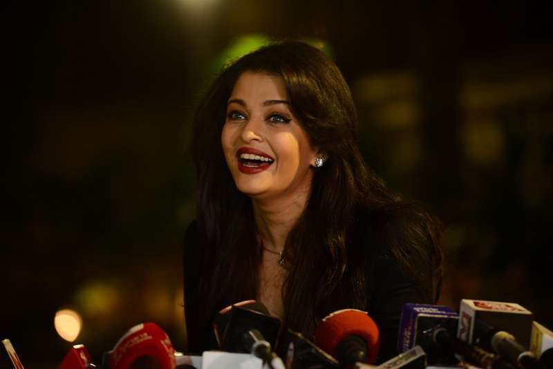 Aishwarya Rai Bachchan Celebrates Her 41st Birthday - Masala