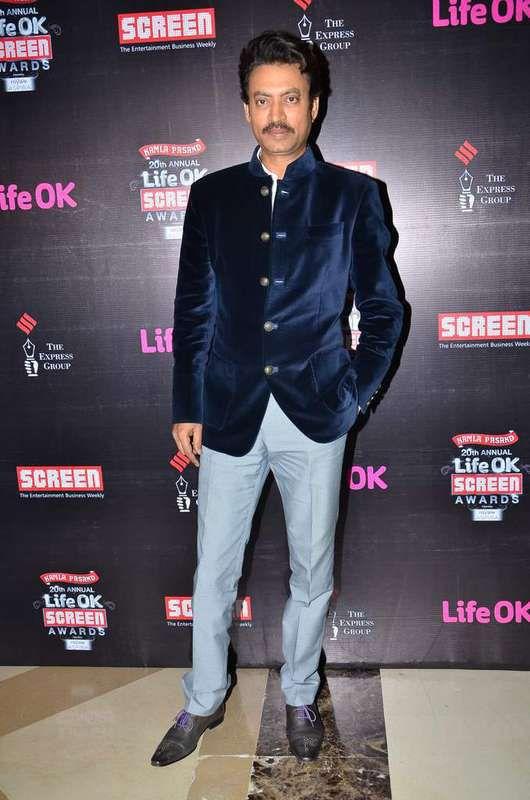 Shraddha Kapoor, Nimrat Kaur and Tanuja at the Life OK Screen Awards ...