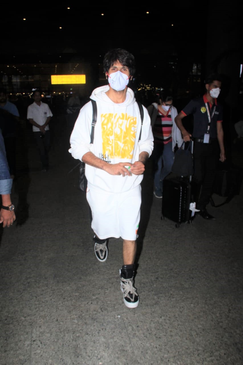 Shahid Kapoor In Laidback Sweatshirts, Shorts Sneakers Is NormCore