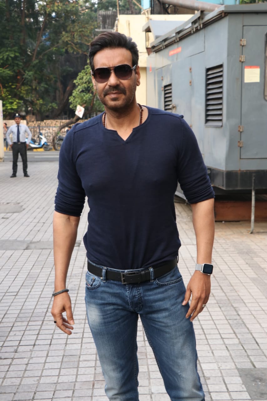 Ajay Devgn, Anil Kapoor And More Celebs Spotted Out - Masala