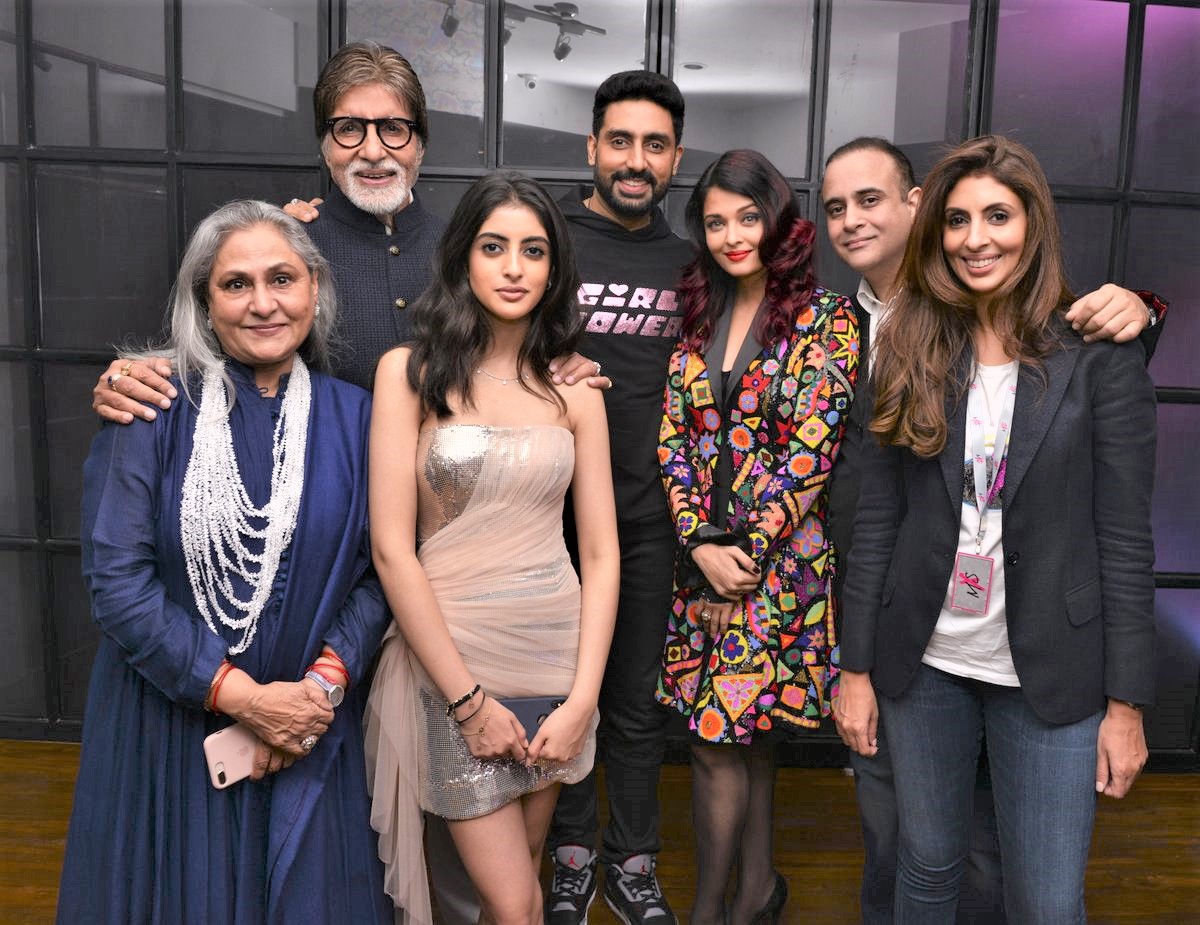 Boman Irani poses with Amitabh Bachchan at the NDTV Cleanathon Photo