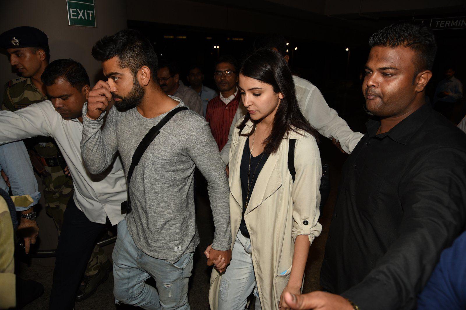 Anushka Sharma, Virat Kohli Arrive At Mumbai Airport In Style-Savvy Looks -  Masala