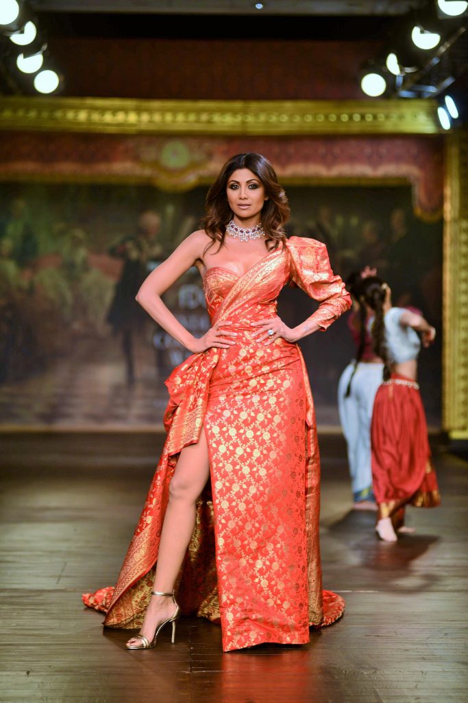 Shilpa Shetty Gives a Whole New Twist to Bridal Couture - Masala.com