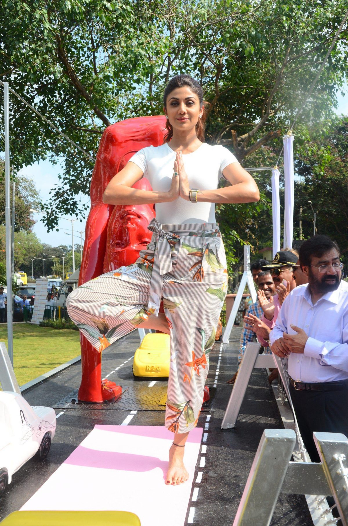 1200px x 1811px - Wow! Check out Shilpa Shetty's Yoga Moves - Masala