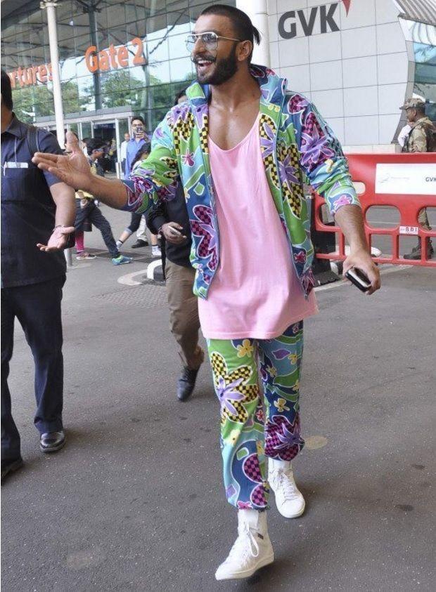 Ranveer Singh trolled for gold outfit, compared to 'Dairy Milk Wrapper' -  IBTimes India