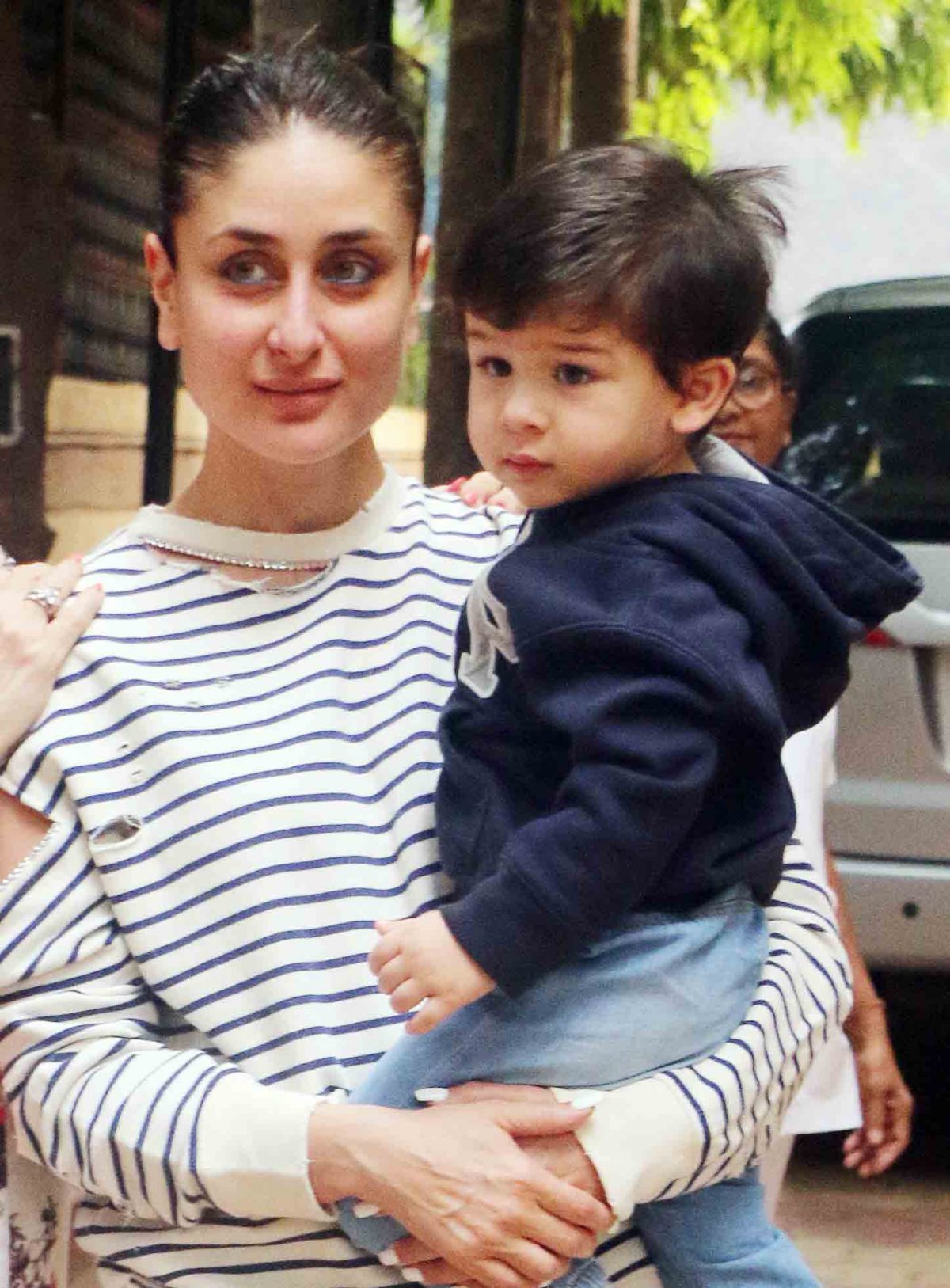 Kareena Kapoor Khan Has Banned Taimur From Eating At Birthday Parties 