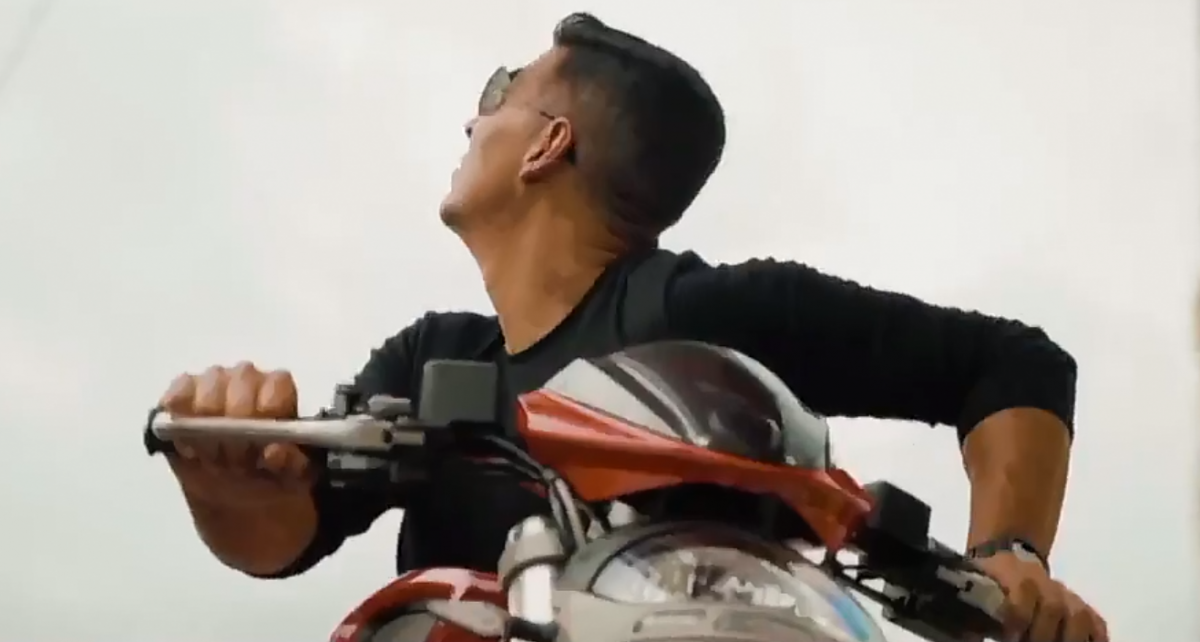 Watch Akshay Kumar's Stunt for Sooryavanshi That's Dropping Our Jaws RN