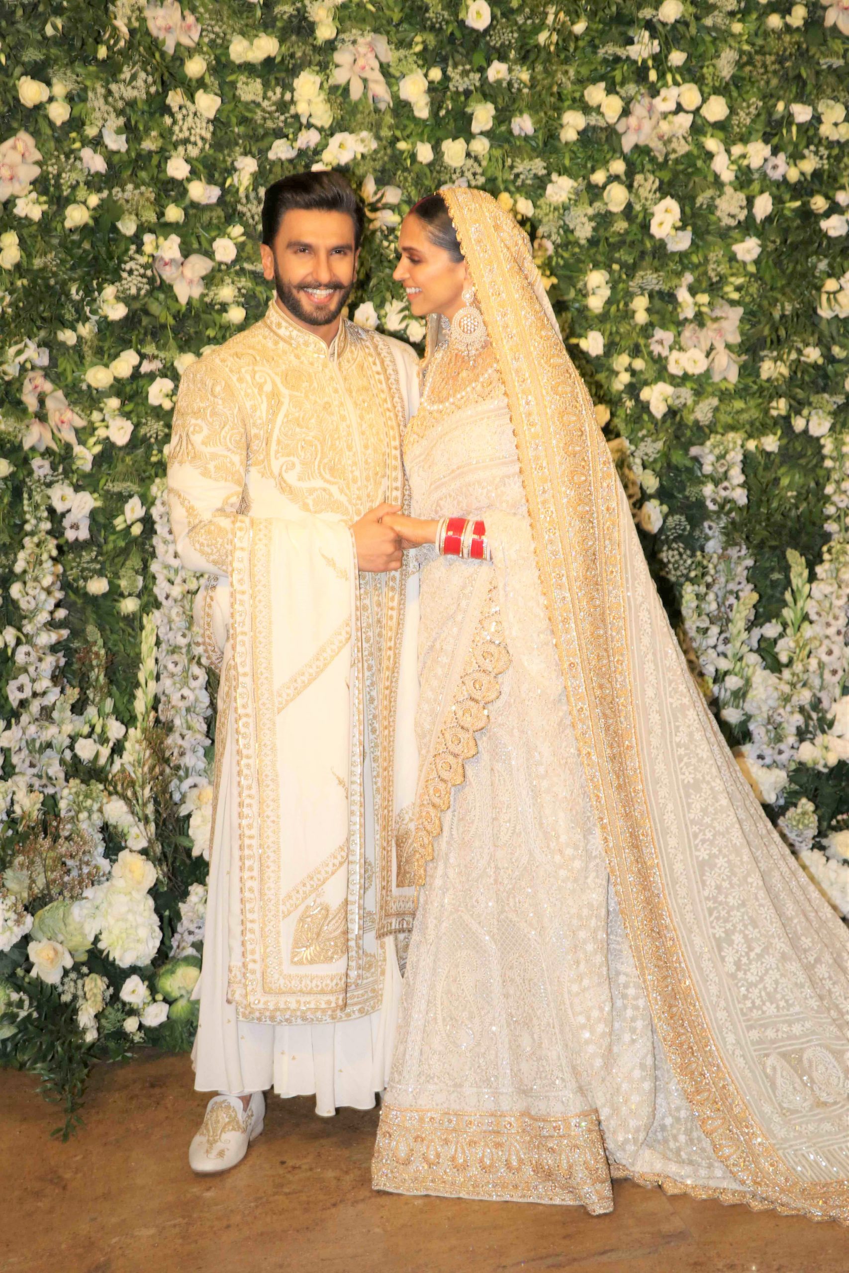 Deepika Padukone And Ranveer Singh Look Ethereal At Their Mumbai Reception