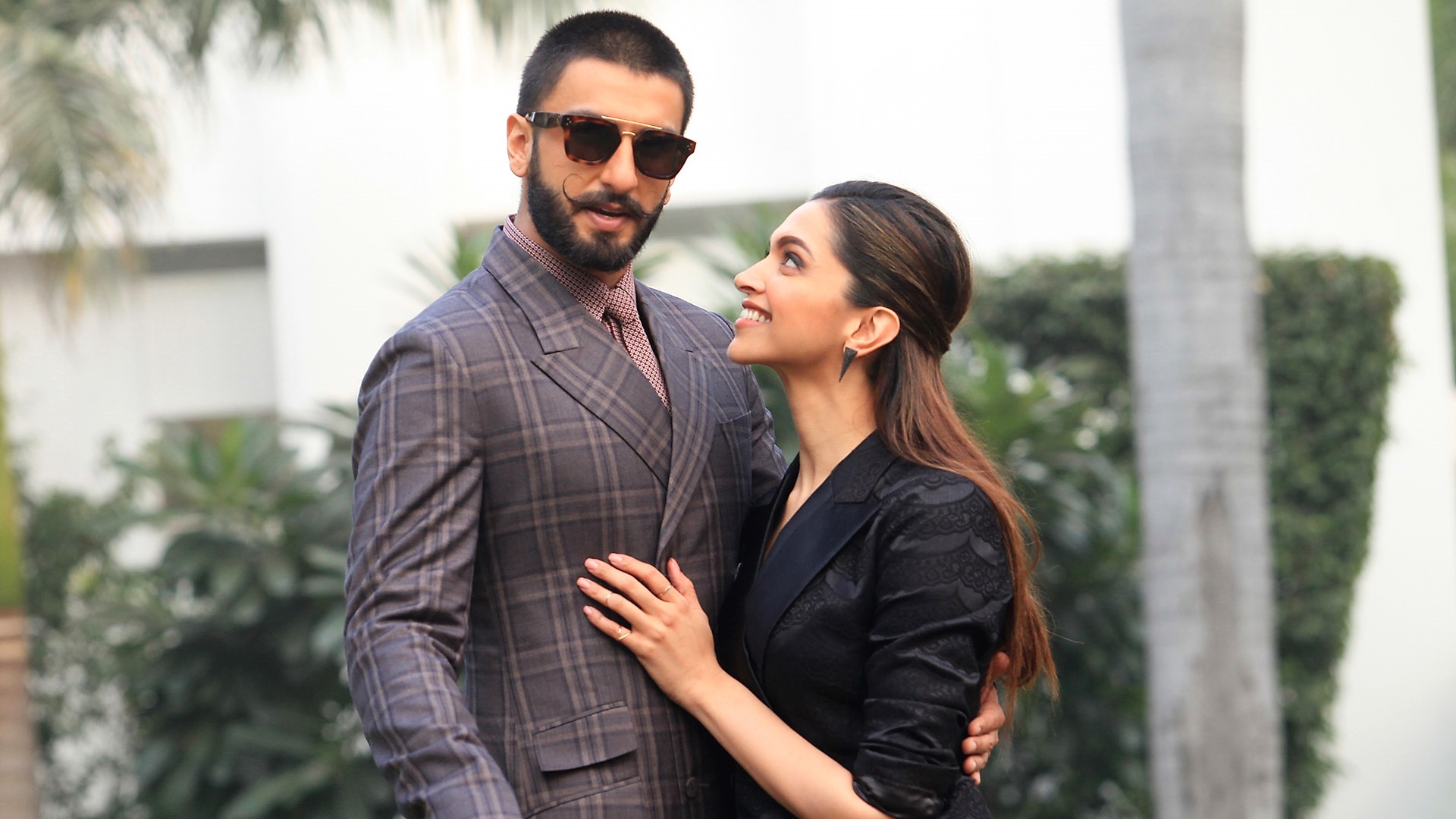 Not just Deepika Padukone and Ranveer Singh, even these Hollywood couples  chose Lake Como for their destination wedding - Bollywood News & Gossip,  Movie Reviews, Trailers & Videos at