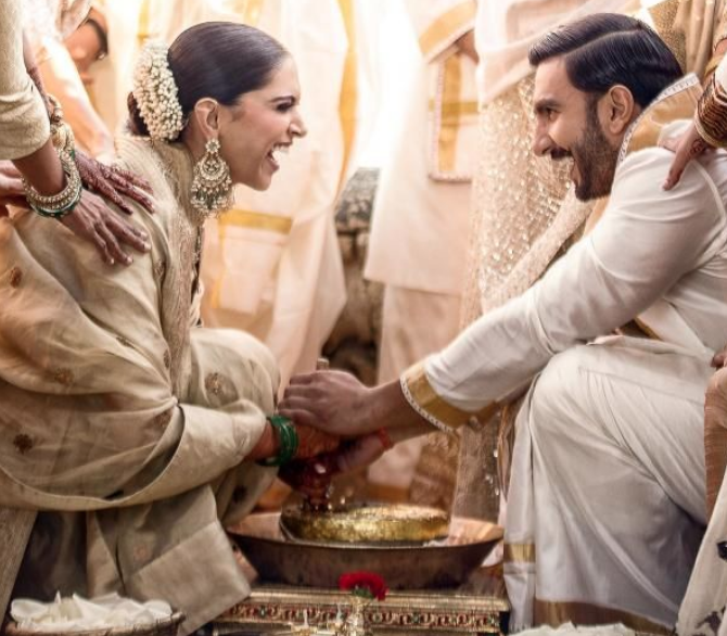 Deepika Padukone-Ranveer Singh Wedding Photos! - Masala