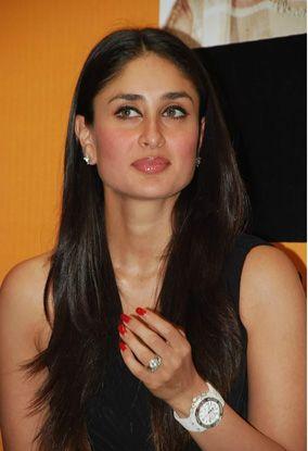 Kareena Kapoor to Romance Akshay Kumar in ‘Gabbar’?