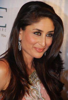 Kareena endorses jewellery - Masala