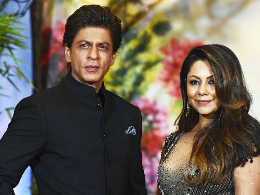 When Shah Rukh Khan wanted to marry Gauri Khan again; Watch their