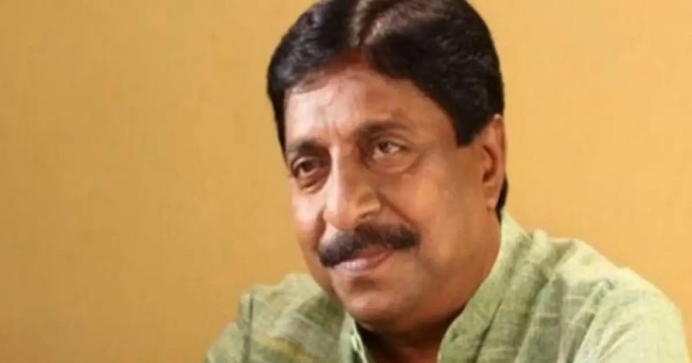 Malayalam Actor Sreenivasan Put On Ventilator Support