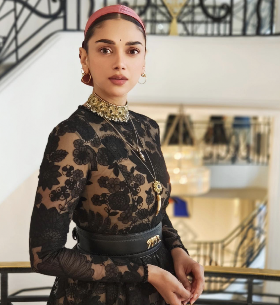 Aditi Rao Hydari dazzles as real-life princess while walking the ramp for  Siddartha Tytler | Fashion News - The Indian Express