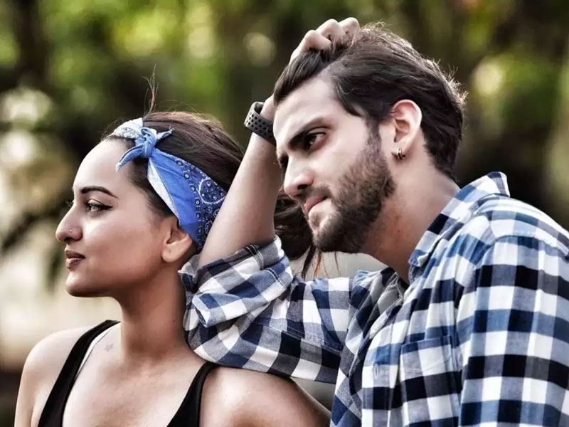 800px x 600px - Sonakshi and Zaheer making their relationship official 2022