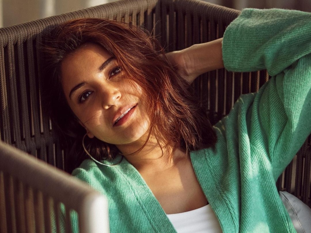 Anushka Sharma shares her not so 'ache' photos on Instagram, Arjun