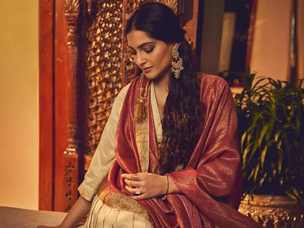 1200px x 900px - Sonam Kapoor reveals the secret to perfecting the bridesmaid look - Masala