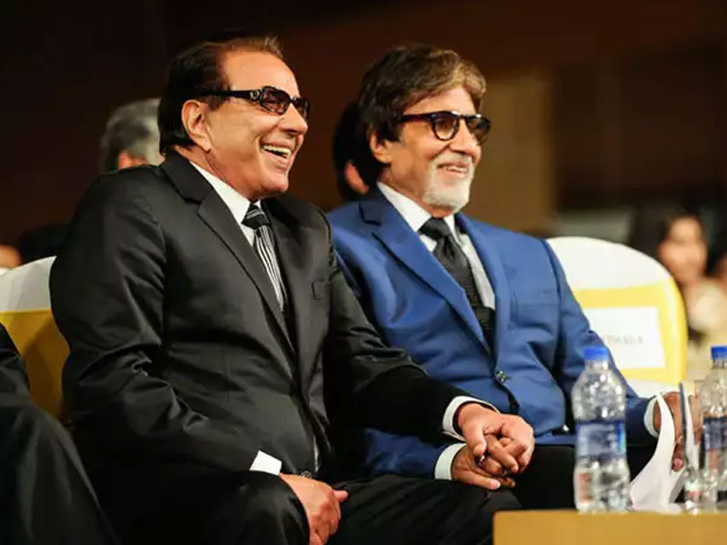 Bomb scare: Explosives planted near Amitabh, Dharmendra 1