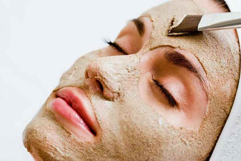 5 Homemade Skin Tightening Face Packs