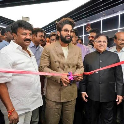 Watch: Allu Arjun Gets Mobbed By Fans At The Inaugration Ceremony Of ...