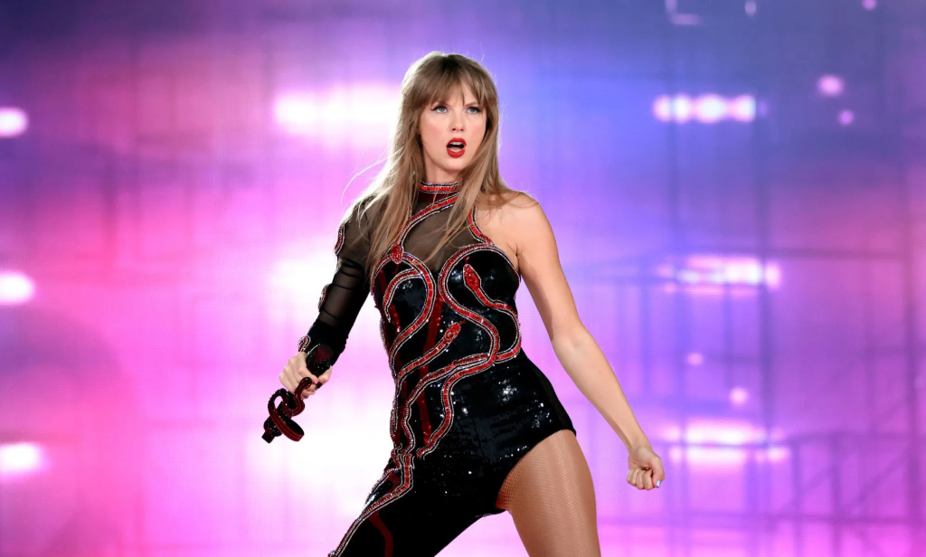 Taylor Swift gifts 'nearly £4 million' to her tour truckers