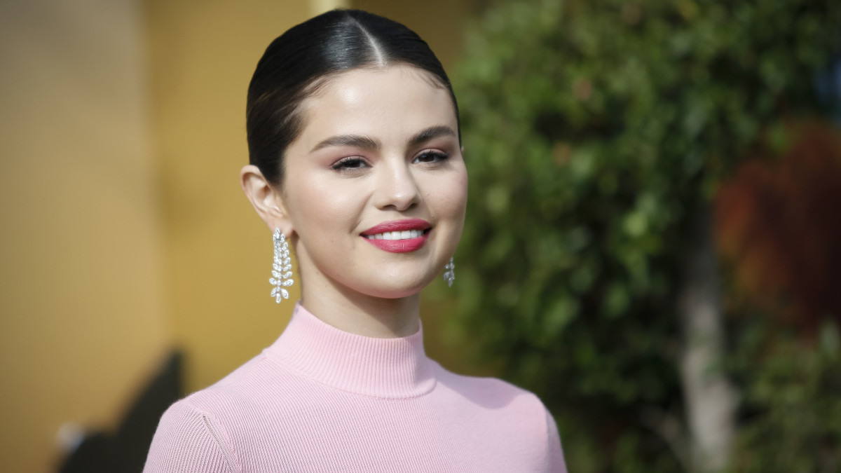 Selena Gomez Opens Up About 'brutal' Lupus Diagnosis And What Changed ...