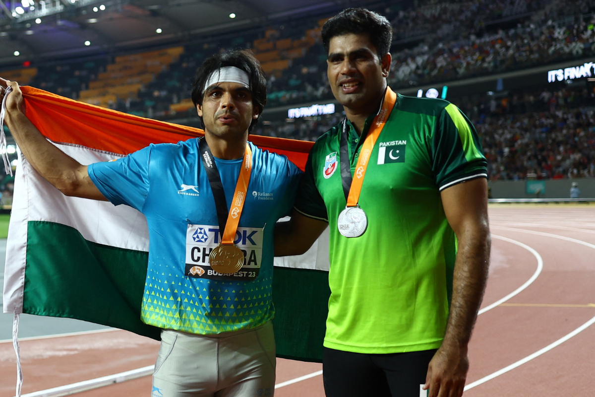 Neeraj Chopra wins gold: Bollywood celebs send best wishes - Masala.com