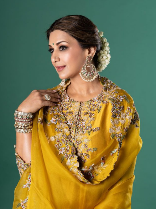 7 times Sonali Bendre was stunning in traditional outfits - Masala.com