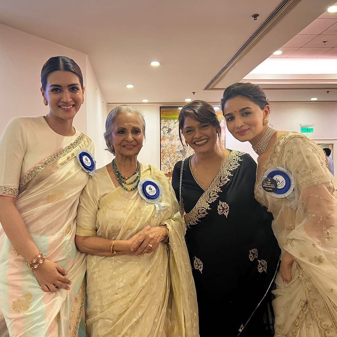 Women of power: Alia Bhatt, Kriti strike a pose with Waheeda Rehman ...