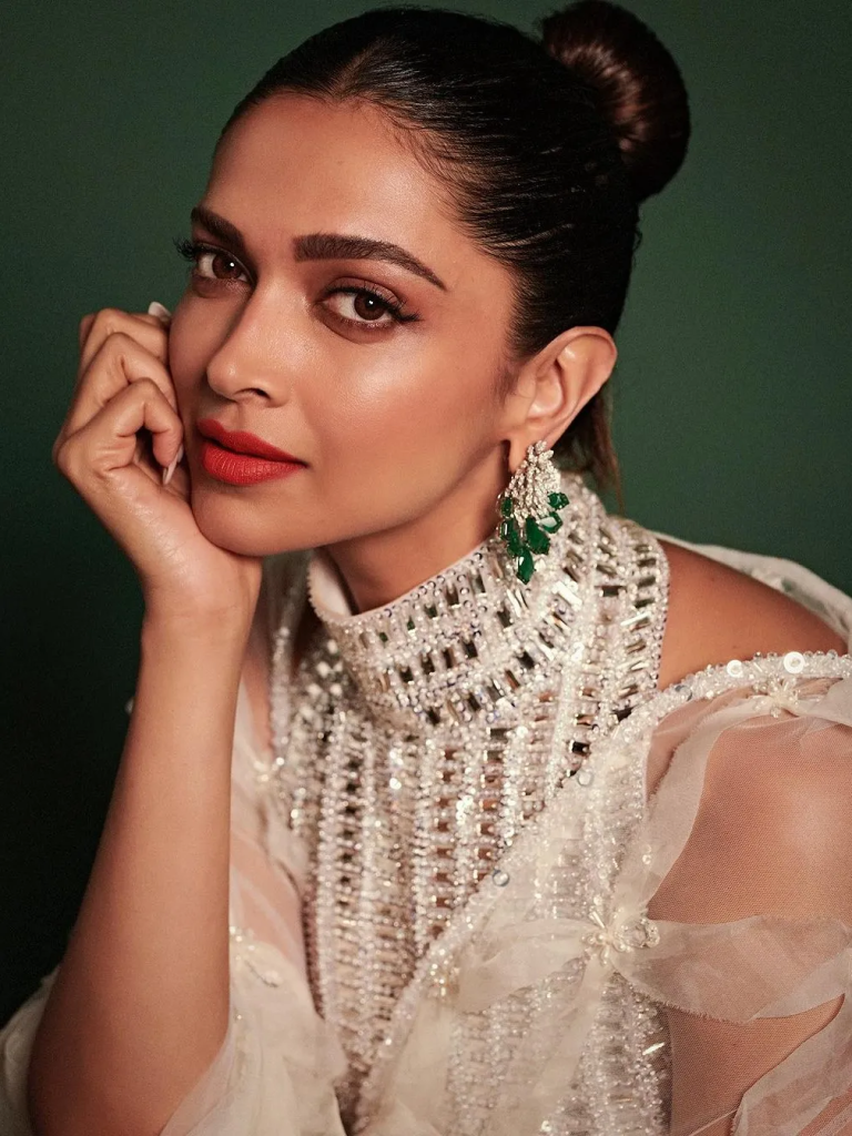 Deepika Padukone reveals the reason she doesn't mind fame, and it's exactly WHY she rules so many hearts 