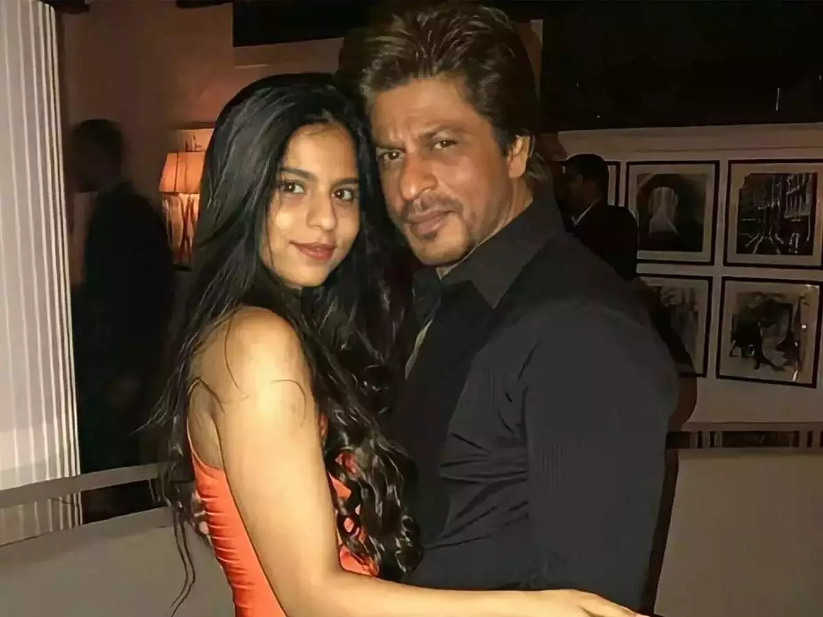 What's The Perfect Title Of Shah Rukh Khan And Suhana Khan's First Film ...