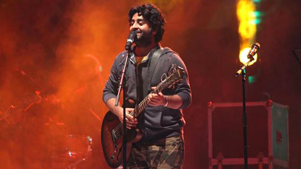 Arijit Singh's tweet VANISHES after revealing shocking truth about Sushant Singh Rajput's death - Explore the deleted messages here!