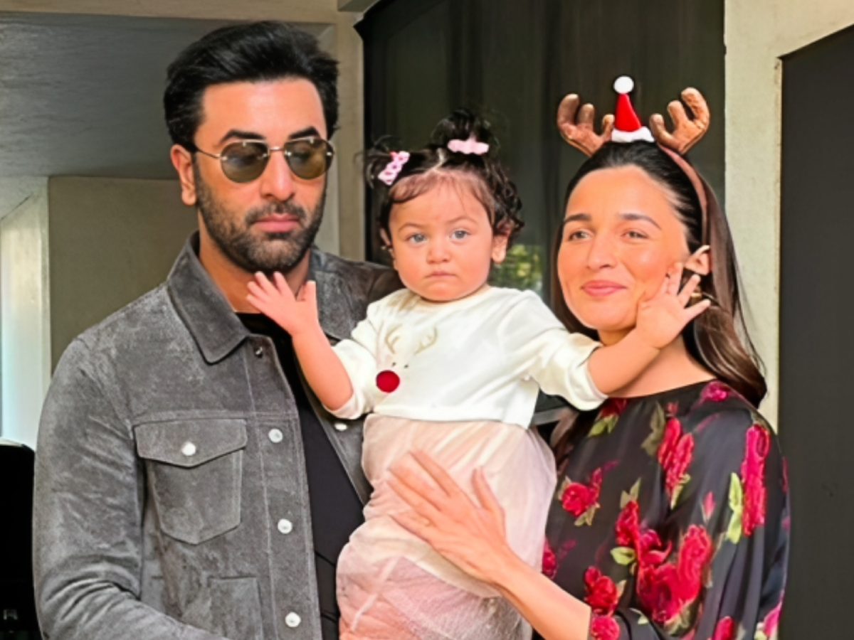 Ranbir Kapoor And Alia Bhatt Reveal Daughter Raha's Face For The 1st ...