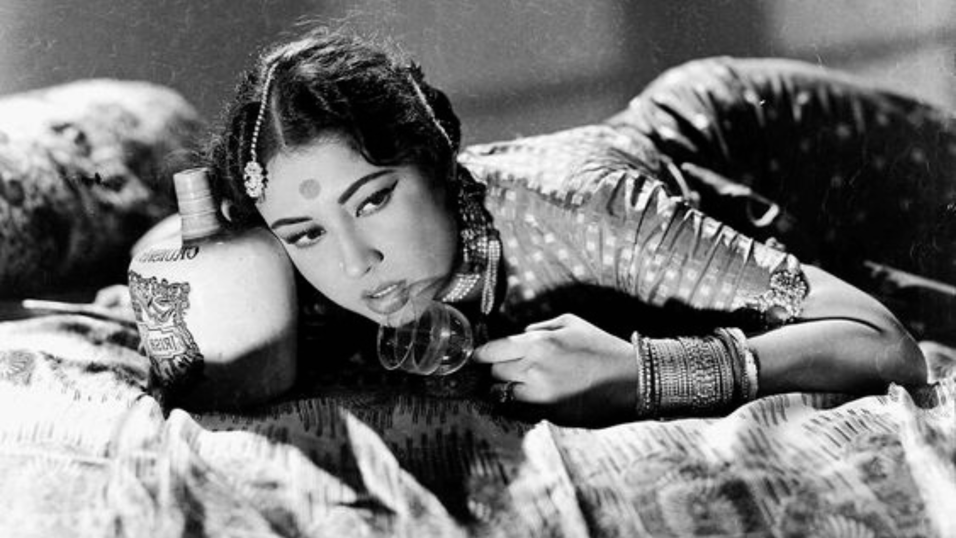 Meena Kumari: Addicted to alcohol… and love! - Masala