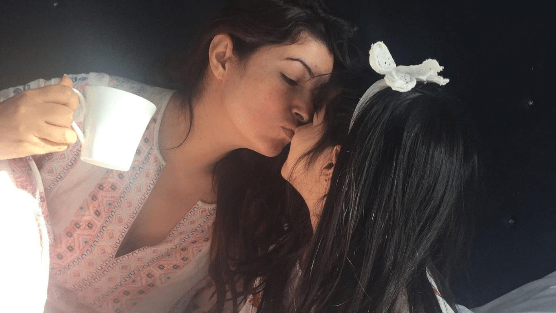 Twinkle Khanna discusses the impact of colorist comment on her daughter  Nitara - Masala