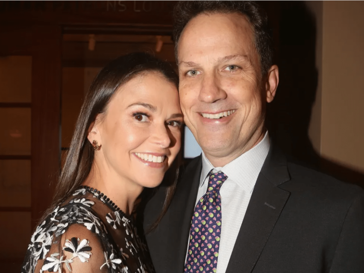 Broadway Star Sutton Foster Files For ‘divorce’ From Husband Ted ...