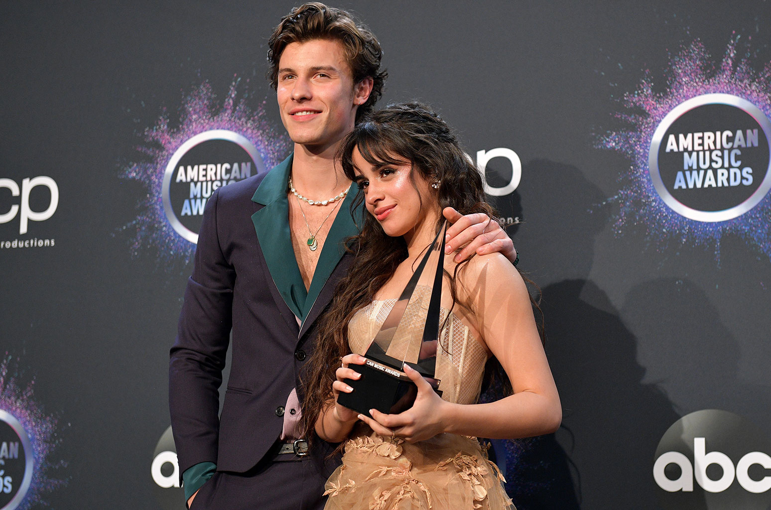 Camila Cabello Confesses Her Love For Beau Shawn Mendes On Social Media Masala Com